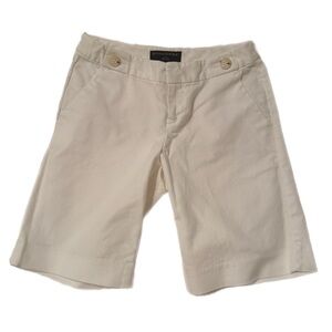 Banana Republic White Women's Bermuda-Style Shorts Size 00 Petite